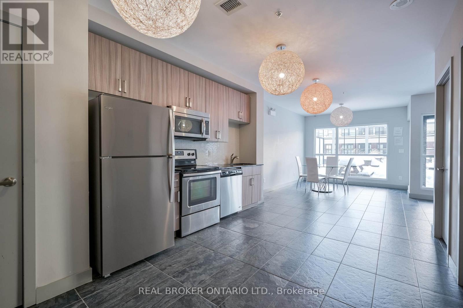 203 - 1 Victoria Street S, Kitchener, ON - Indoor Photo Showing Kitchen