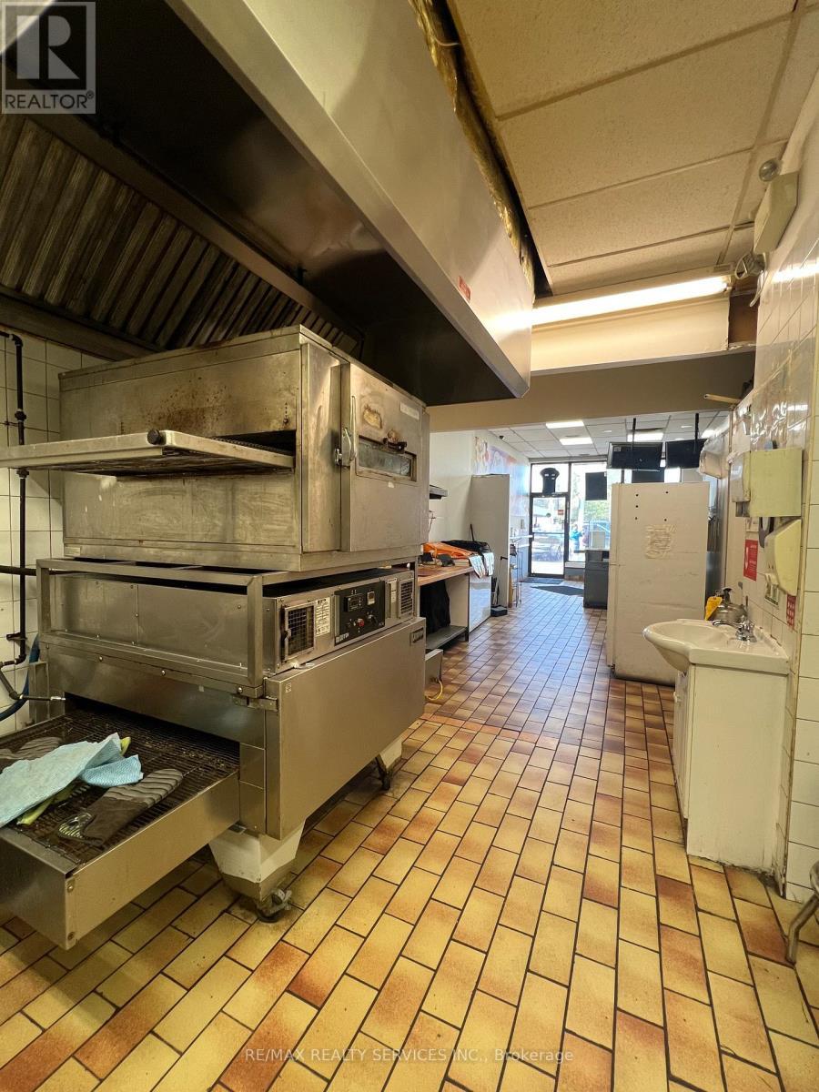 243 Wharncliffe Road N, London North, ON