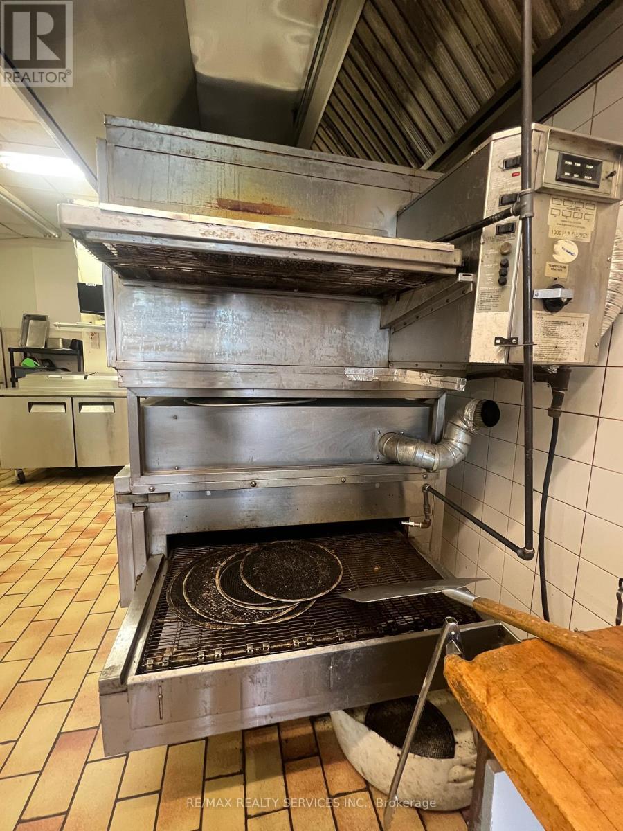 243 Wharncliffe Road N, London North, ON