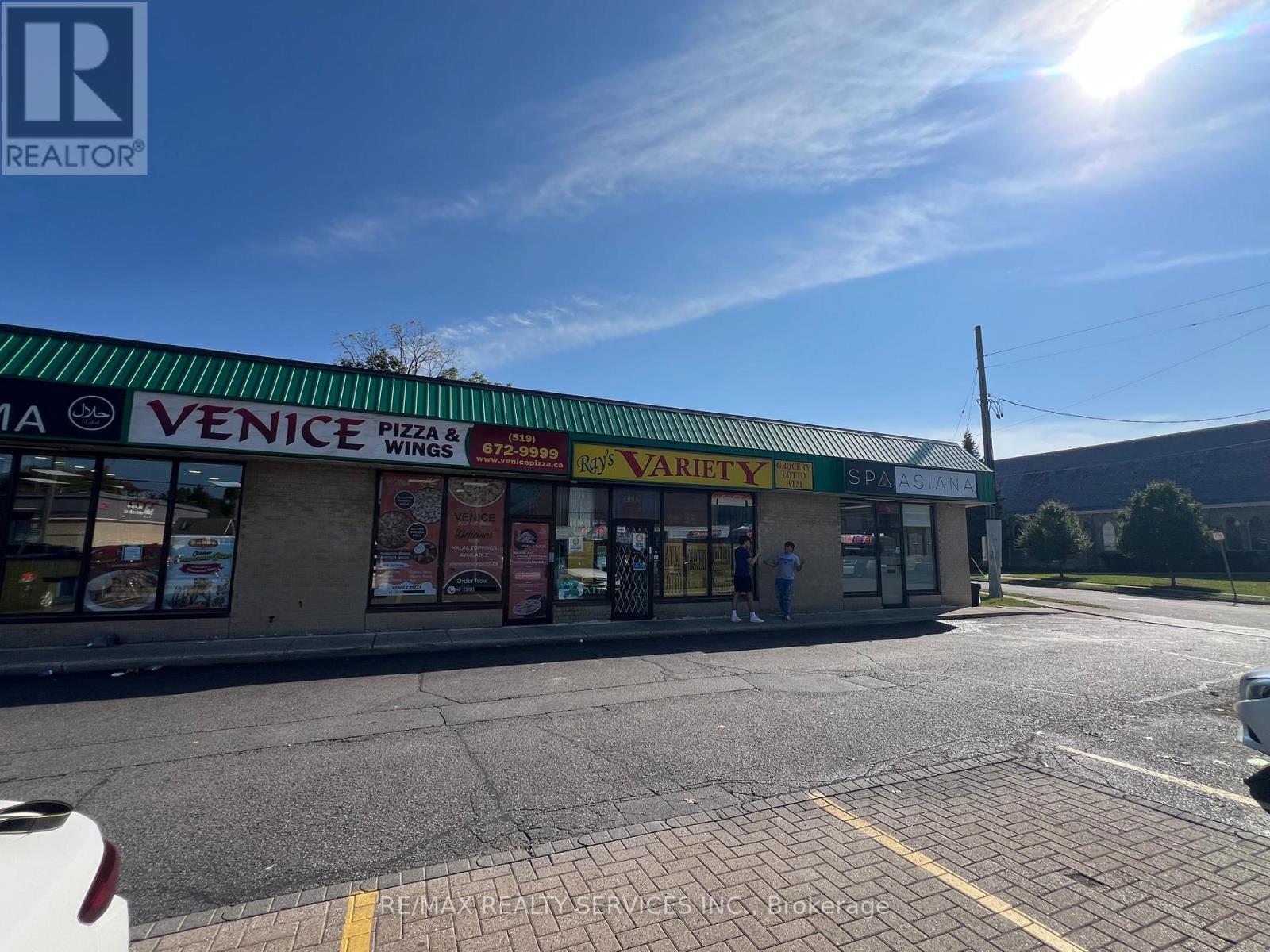 243 Wharncliffe Road N, London North, ON