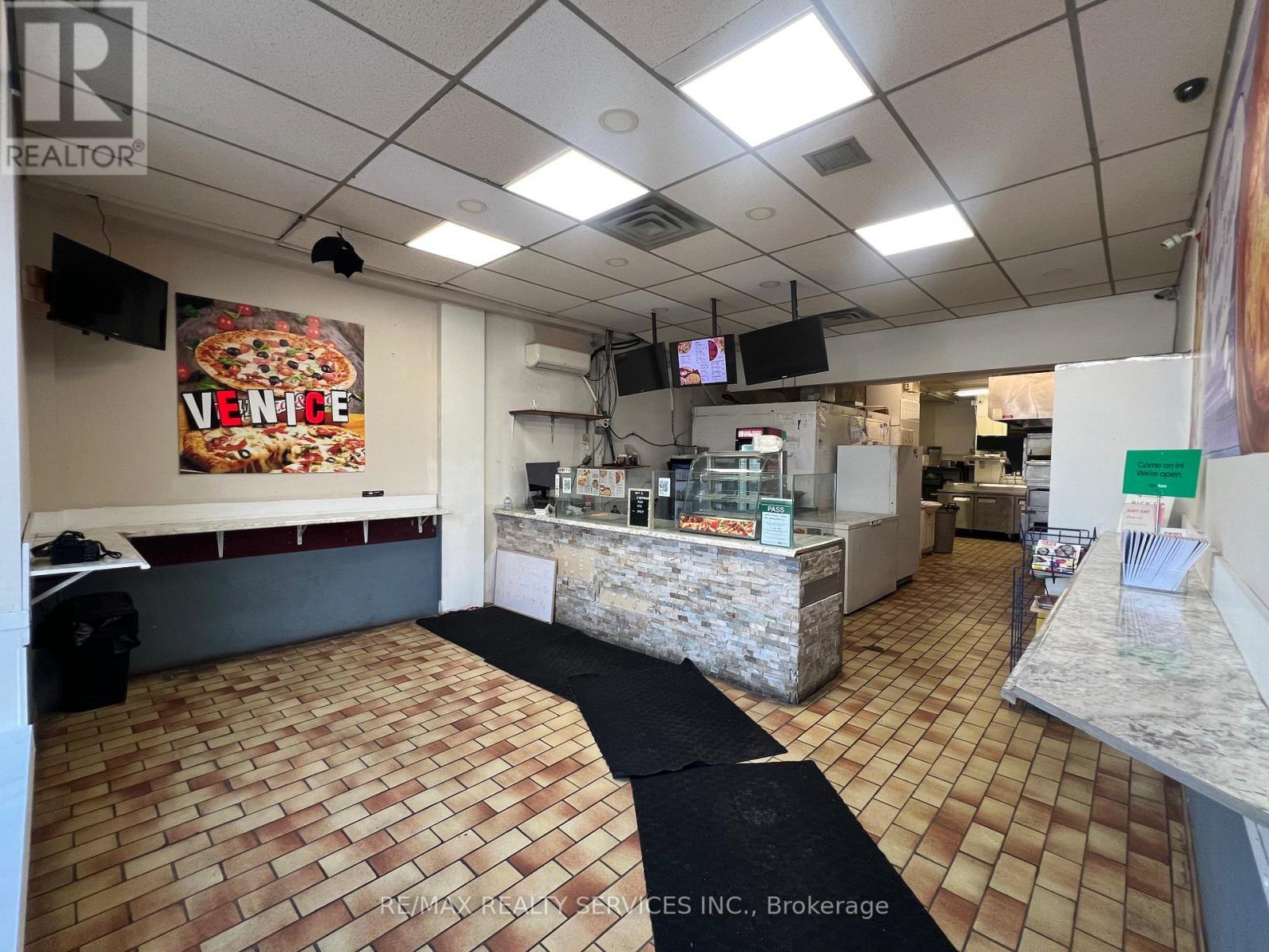 243 Wharncliffe Road N, London North, ON