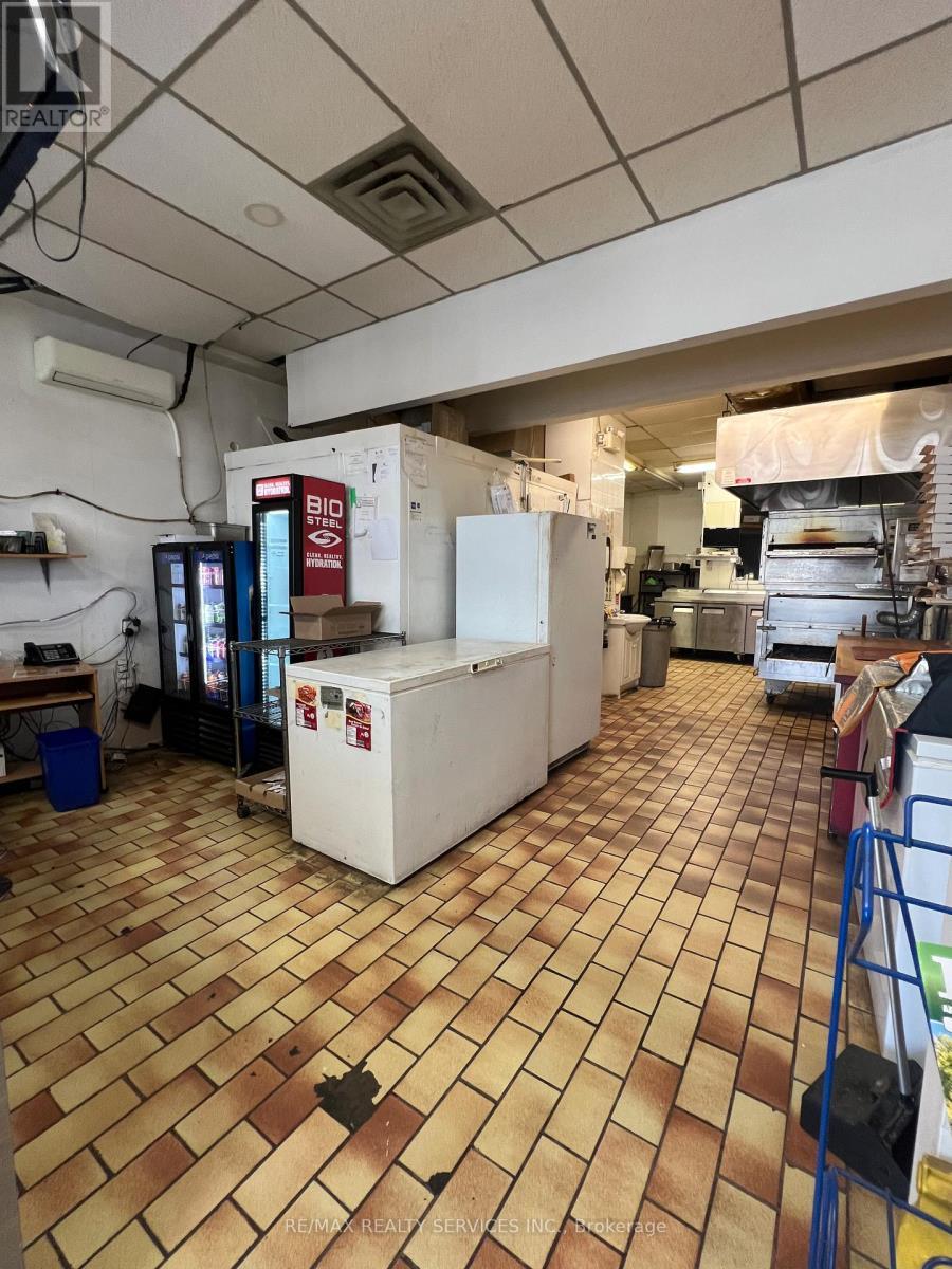 243 Wharncliffe Road N, London North, ON