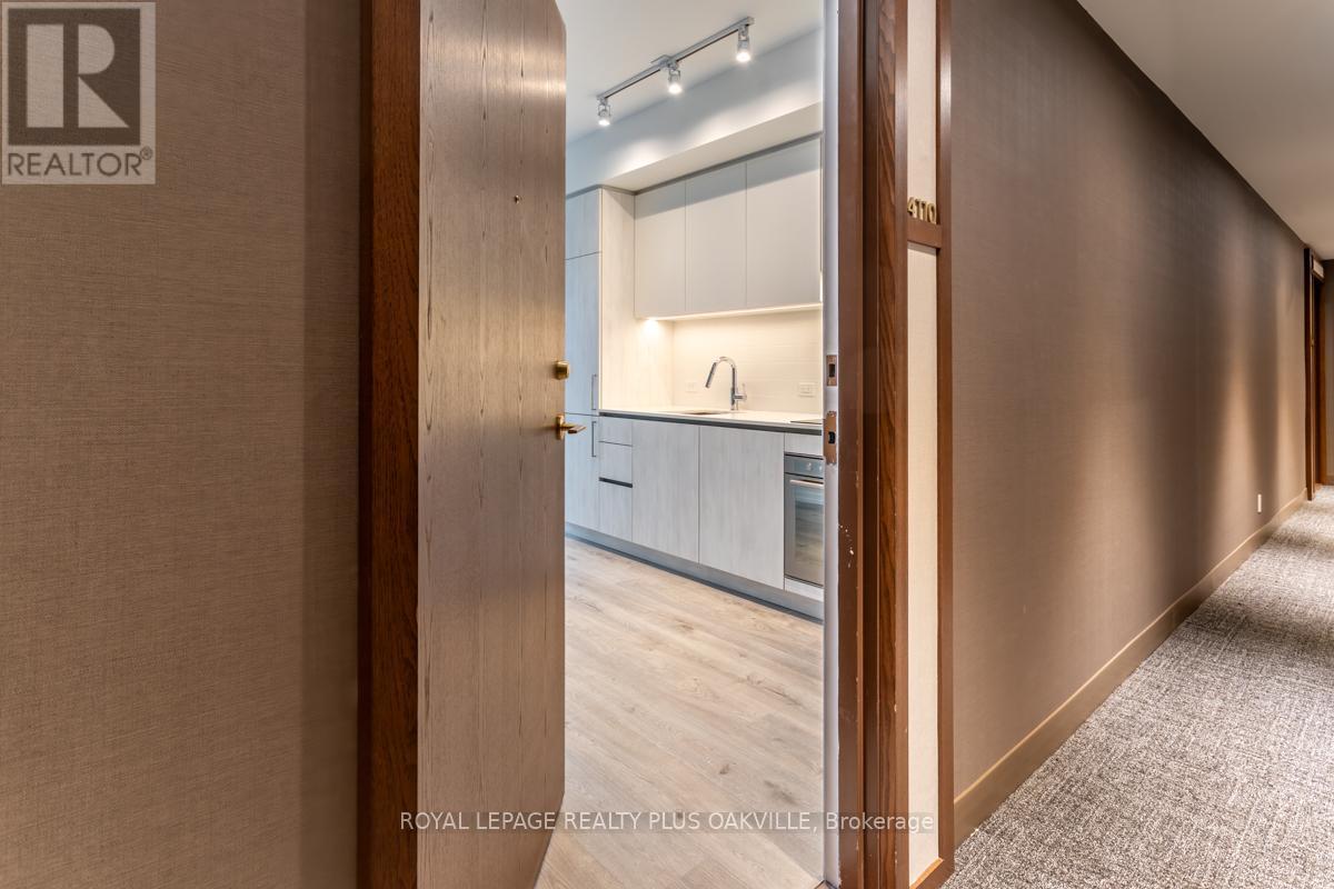 4110 - 7890 Jane Street, Vaughan, ON - Indoor Photo Showing Other Room