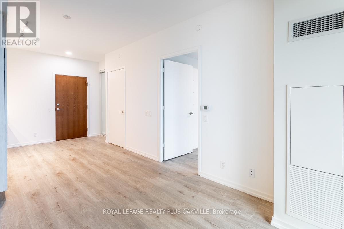 4110 - 7890 Jane Street, Vaughan, ON - Indoor Photo Showing Other Room