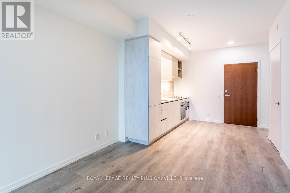 4110 - 7890 Jane Street, Vaughan, ON - Indoor