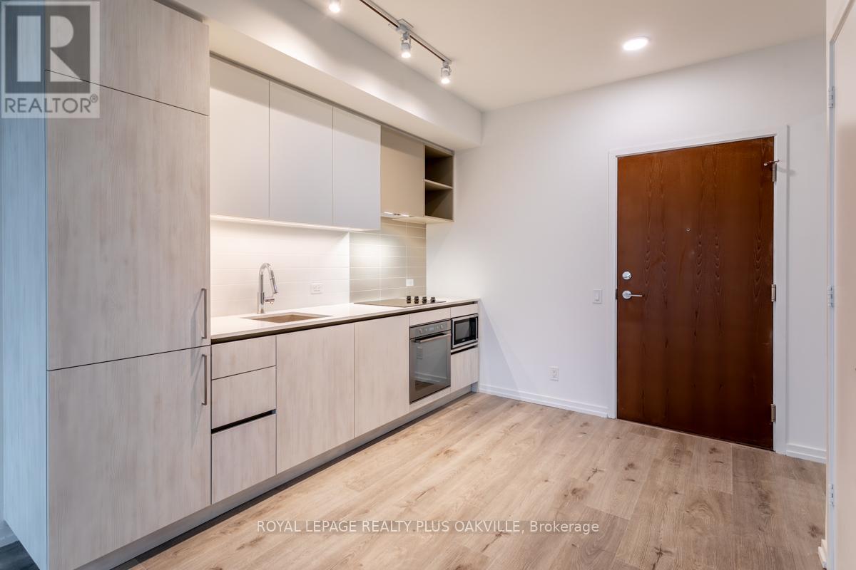 4110 - 7890 Jane Street, Vaughan, ON - Indoor Photo Showing Other Room