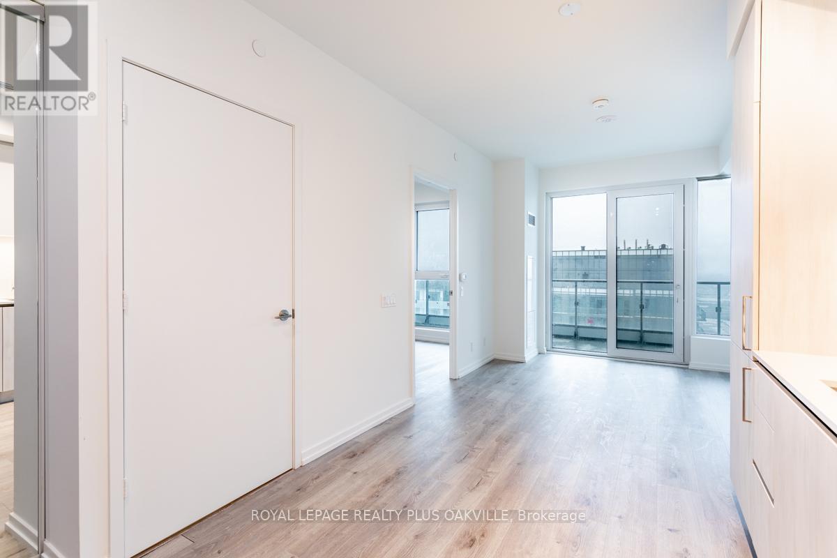 4110 - 7890 Jane Street, Vaughan, ON - Indoor Photo Showing Other Room