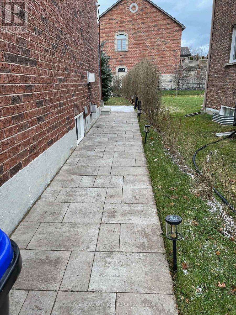 27 Mair Mills Drive, Collingwood, ON - Outdoor