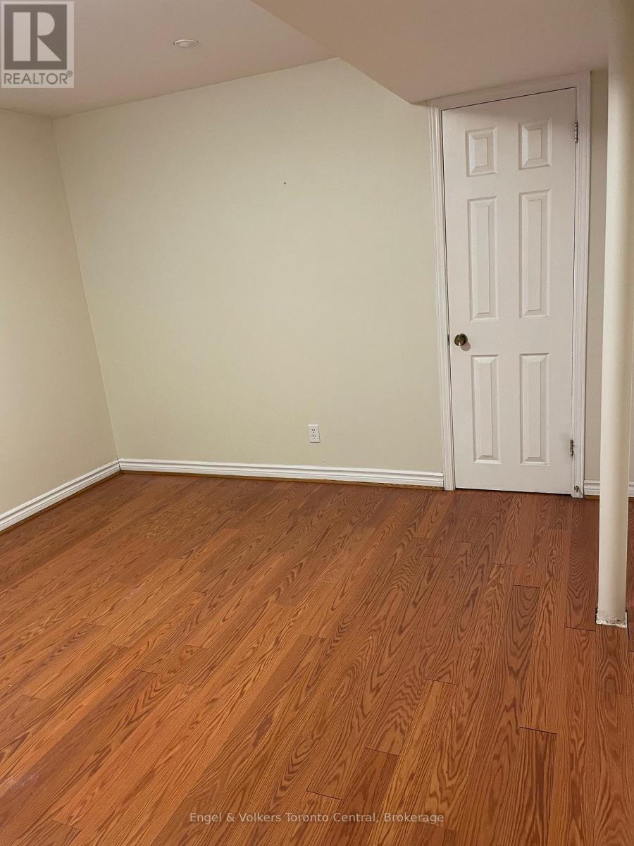 27 Mair Mills Drive, Collingwood, ON - Indoor Photo Showing Other Room