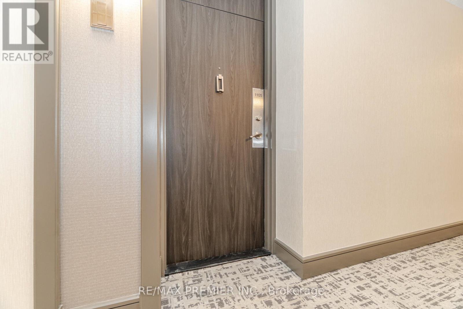 1105 - 260 Scarlett Road, Toronto, ON - Indoor Photo Showing Other Room