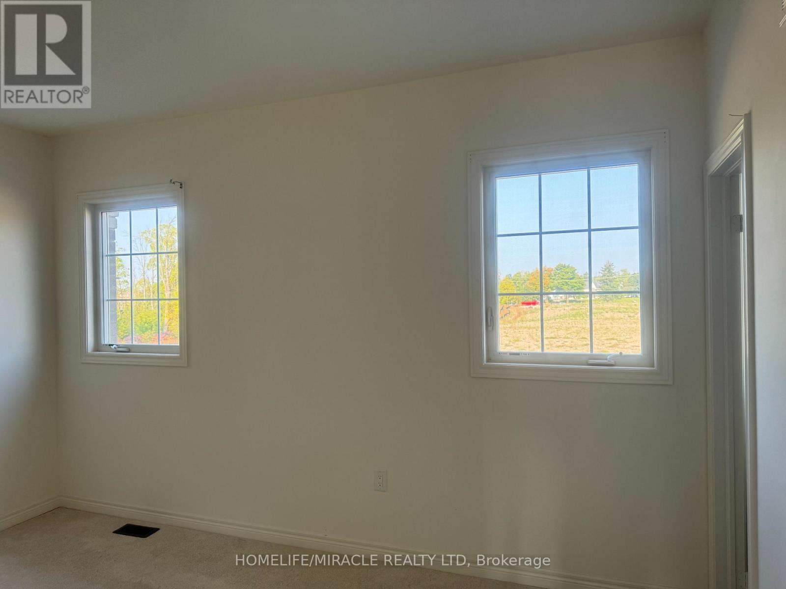 62 Holcomb Terrace, Hamilton, ON - Indoor Photo Showing Other Room