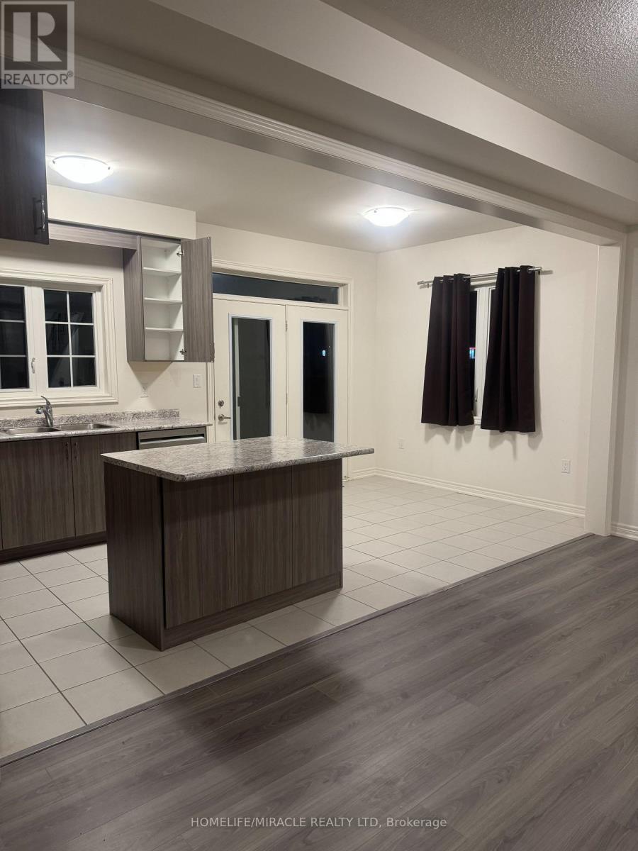 62 Holcomb Terrace, Hamilton, ON - Indoor Photo Showing Kitchen