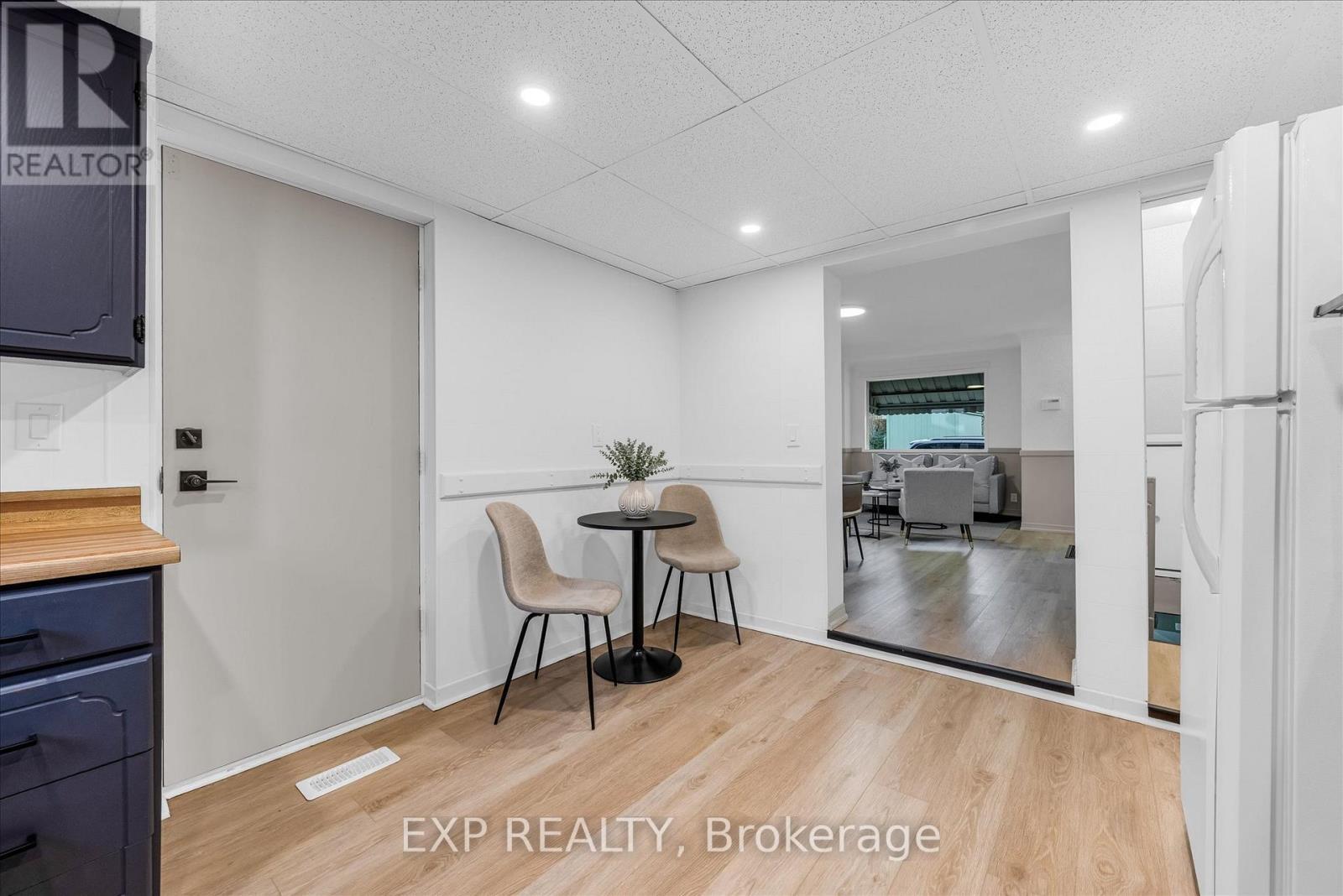 11 Ford Street, Hamilton, ON - Indoor Photo Showing Other Room