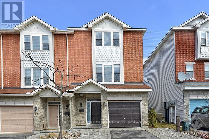 17 Glenhaven Private, Ottawa, ON