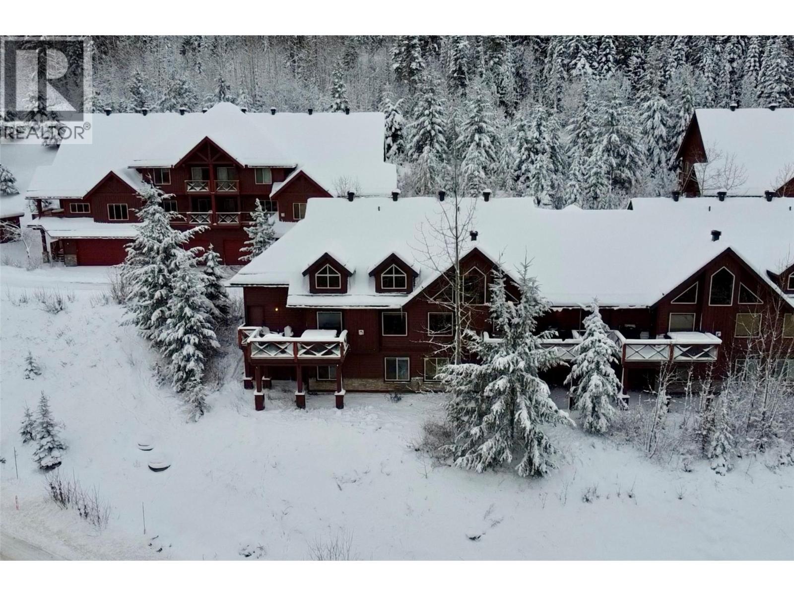 1336 Palliser Trail Unit# 9, Golden, BC - Outdoor With Facade