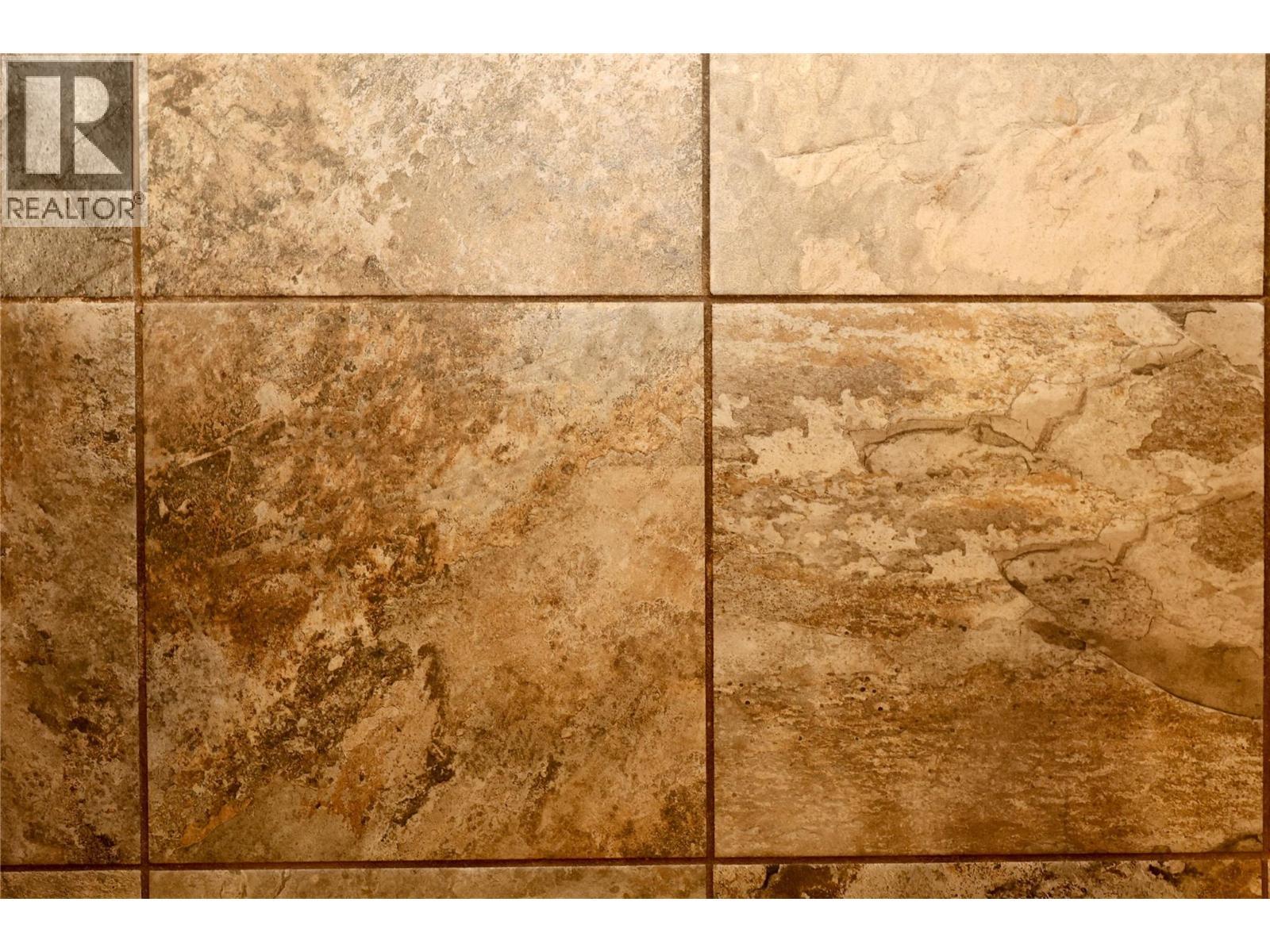 1336 Palliser Trail Unit# 9, Golden, BC -