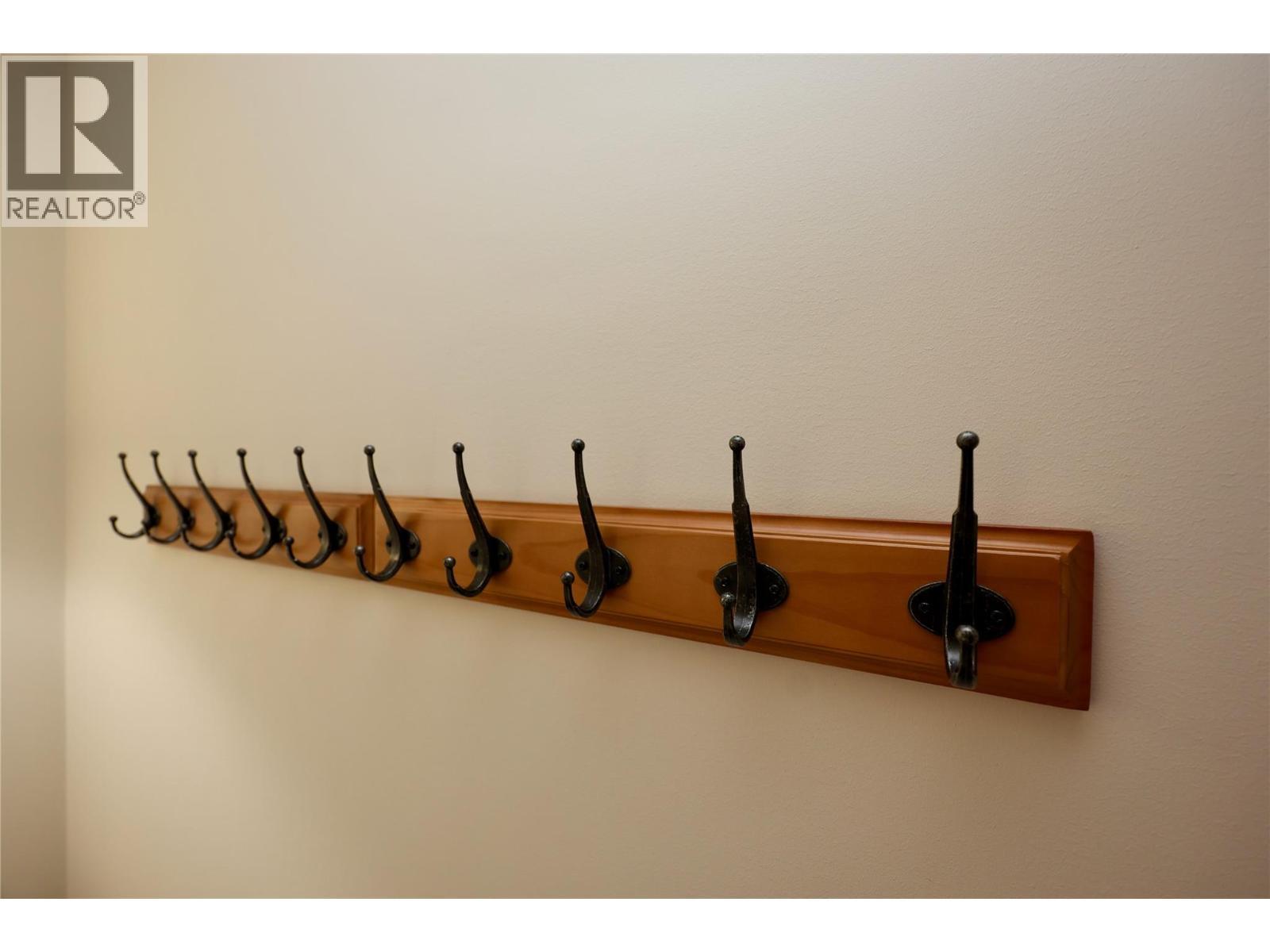 1336 Palliser Trail Unit# 9, Golden, BC - Indoor