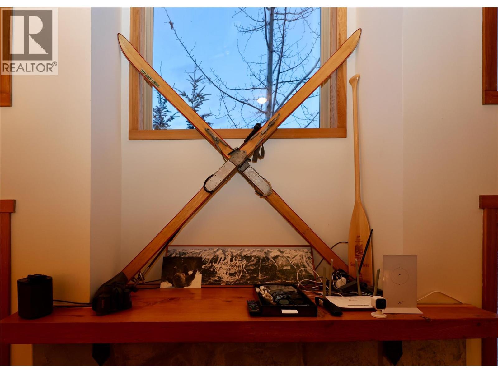 1336 Palliser Trail Unit# 9, Golden, BC - Indoor Photo Showing Other Room