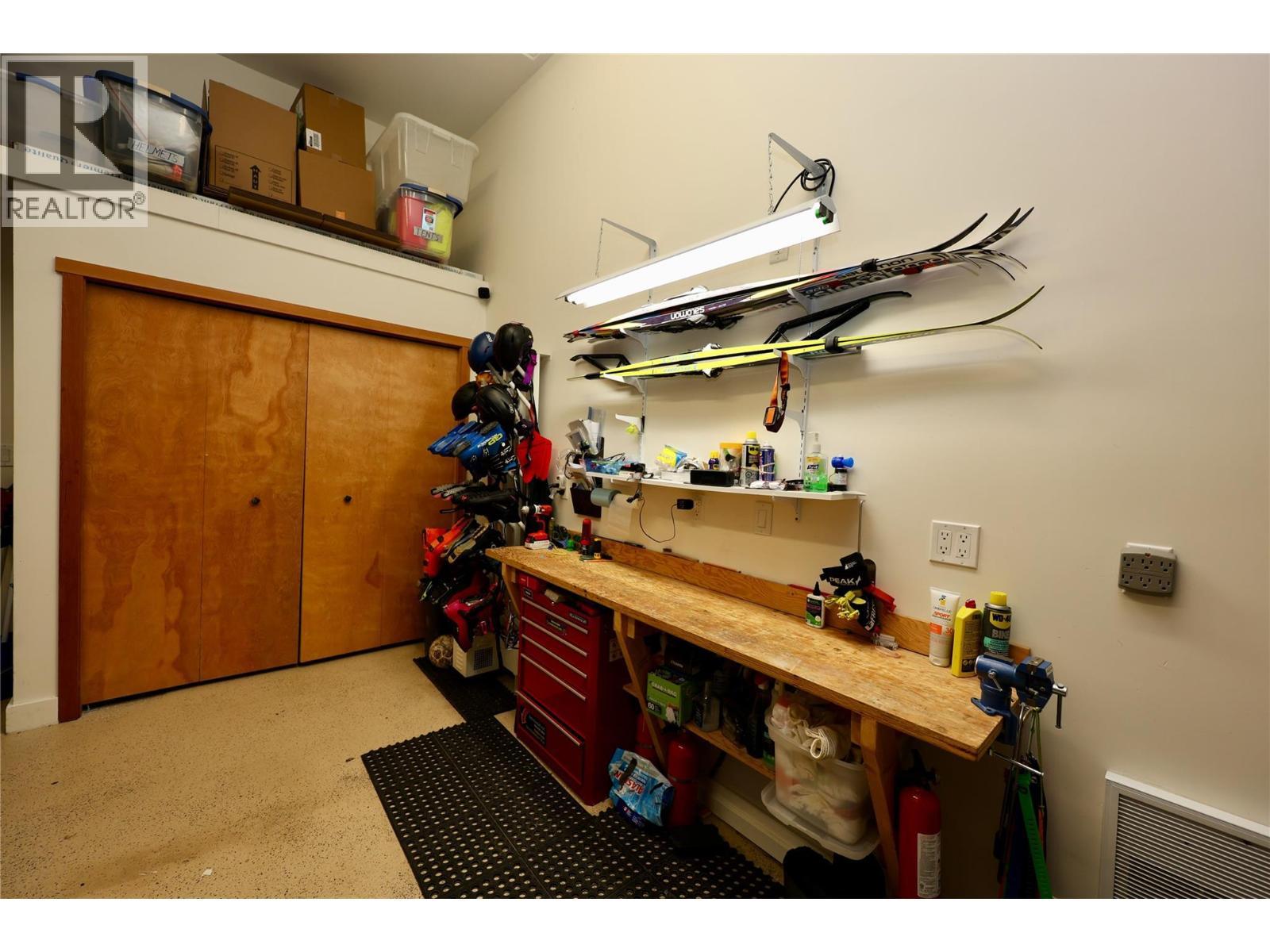 1336 Palliser Trail Unit# 9, Golden, BC - Indoor