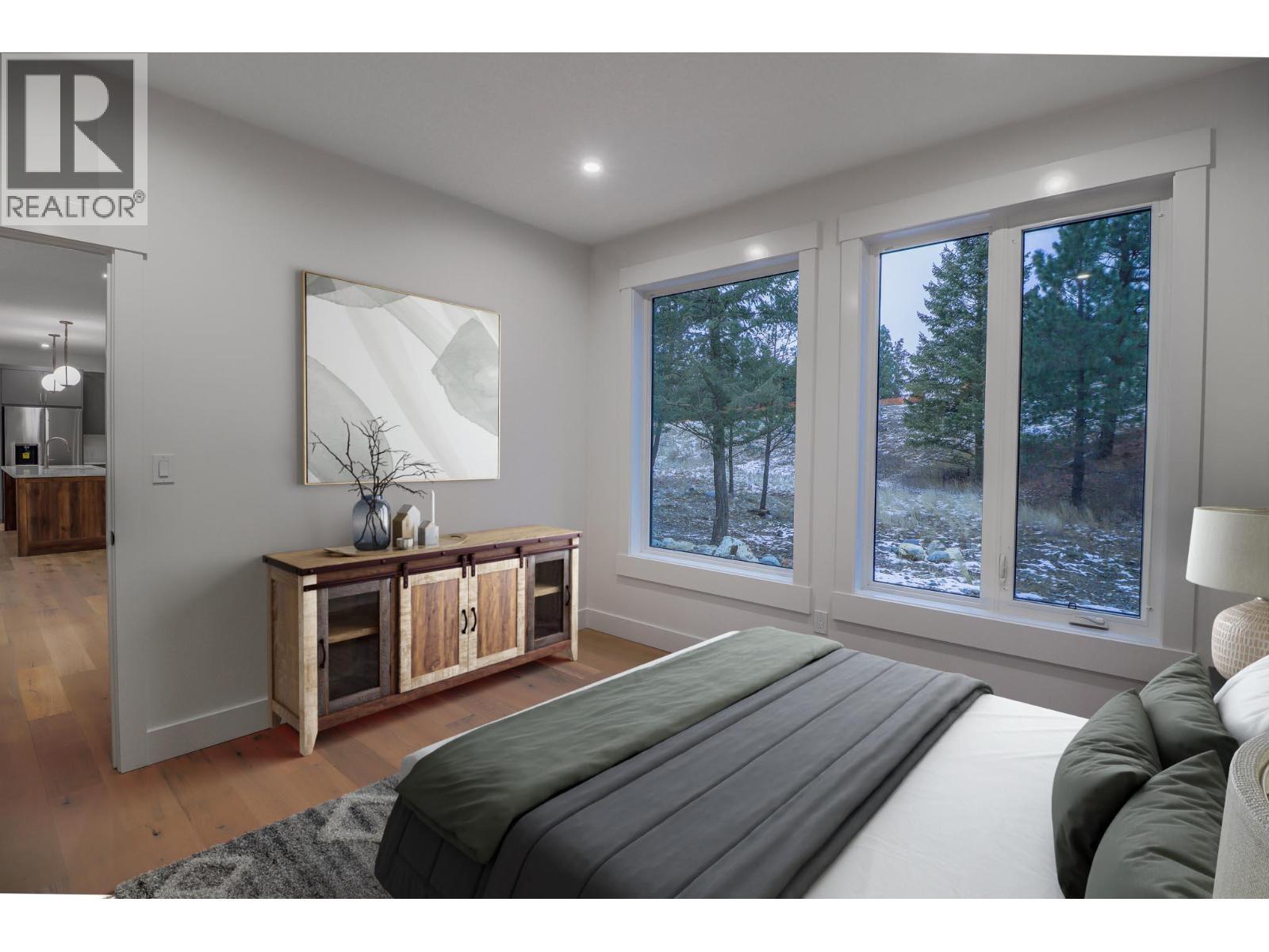 136 Shadow Mountain Boulevard, Cranbrook, BC - Indoor Photo Showing Bedroom
