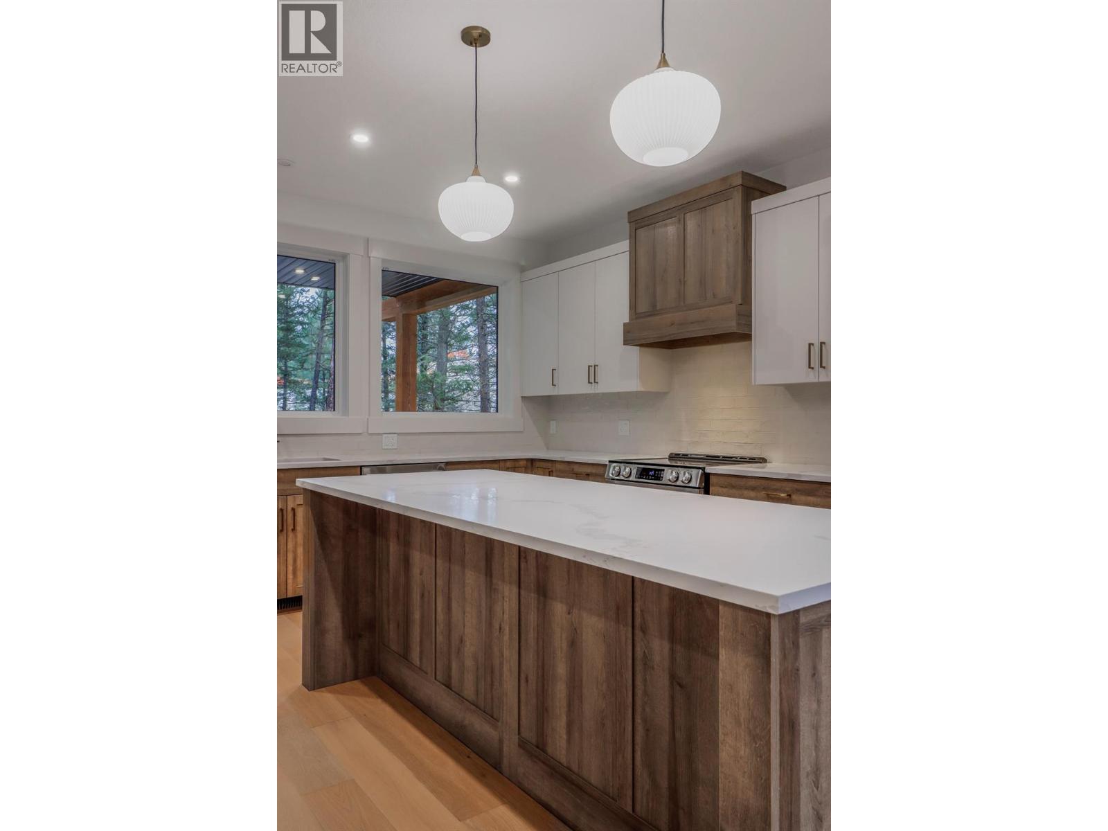 128 Shadow Mountain Boulevard, Cranbrook, BC - Indoor Photo Showing Bathroom