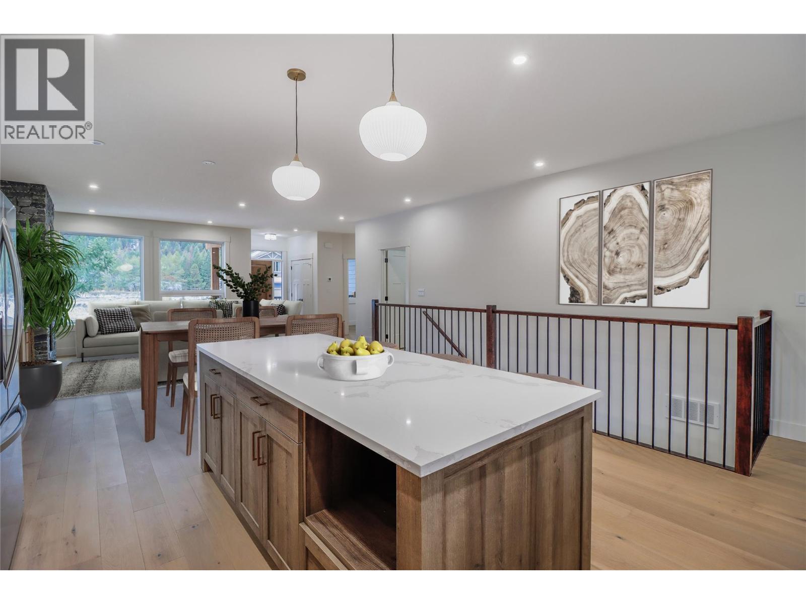128 Shadow Mountain Boulevard, Cranbrook, BC - Indoor Photo Showing Bathroom