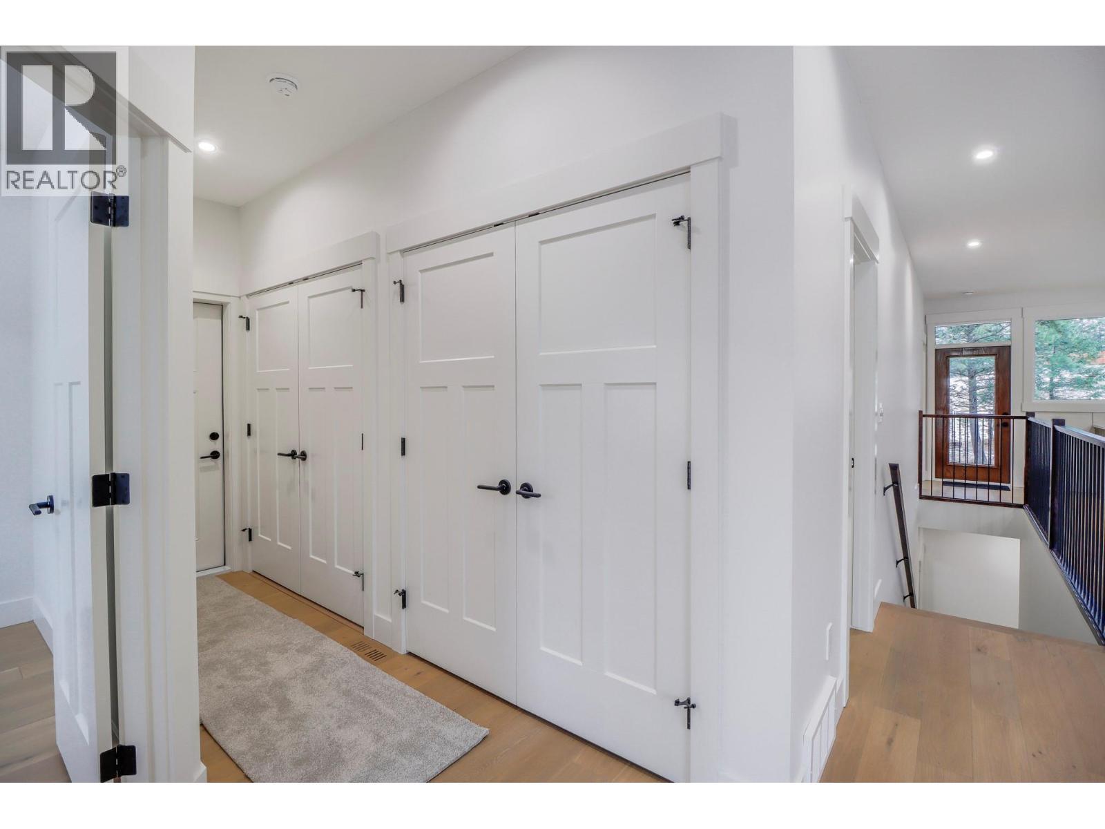 1 of 2 basement bedrooms - 128 Shadow Mountain Boulevard, Cranbrook, BC - Indoor Photo Showing Bedroom
