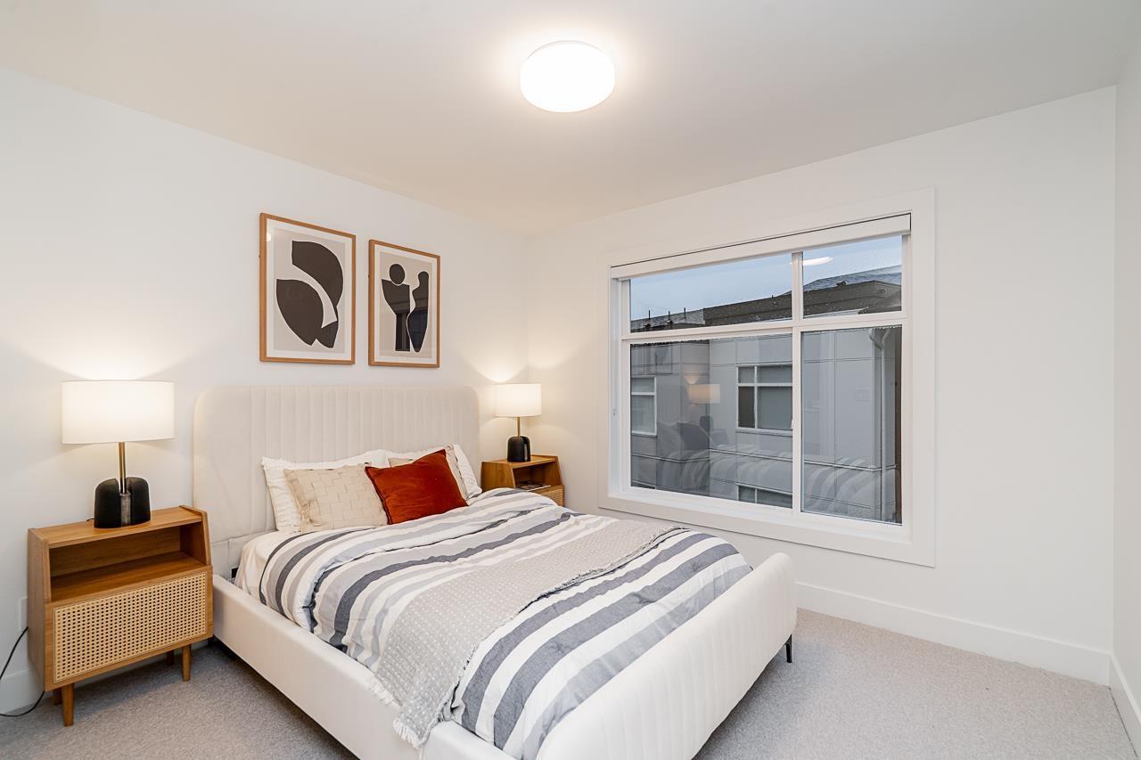107 5330 198 Street, Langley, BC - Indoor Photo Showing Bedroom