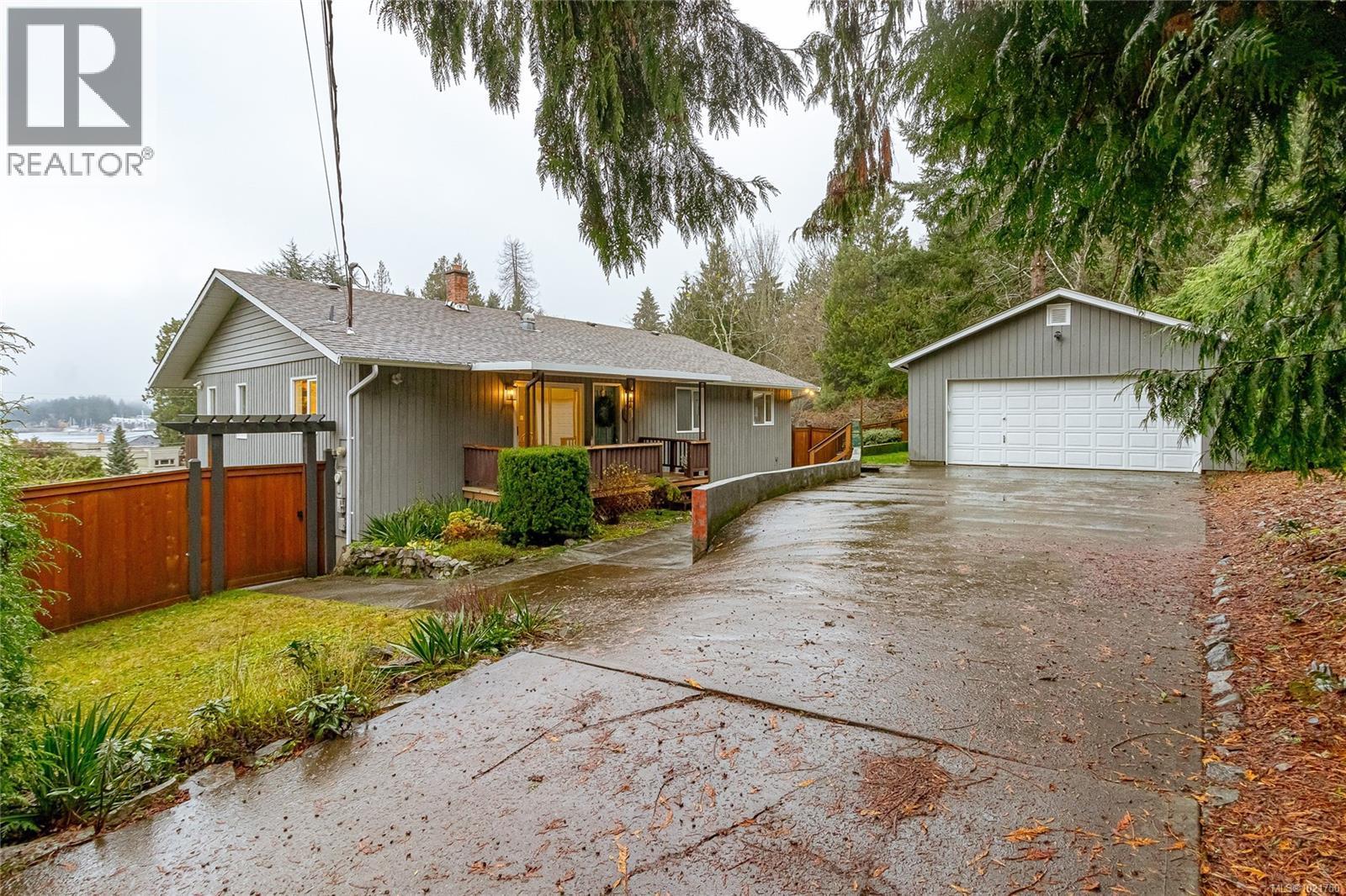 1850 Delanice Way, Nanoose Bay, BC - Outdoor With Deck Patio Veranda