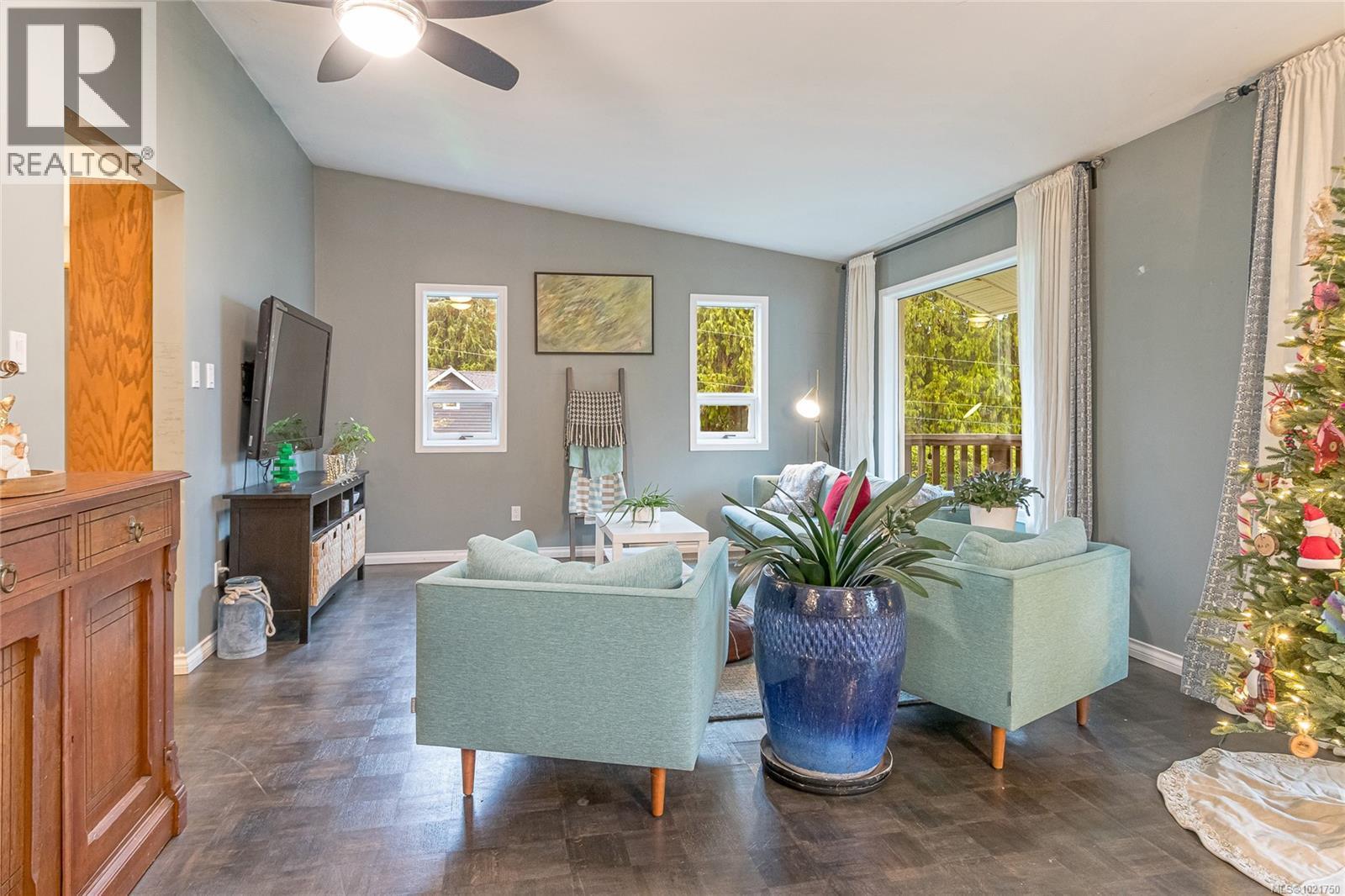 1850 Delanice Way, Nanoose Bay, BC - Indoor