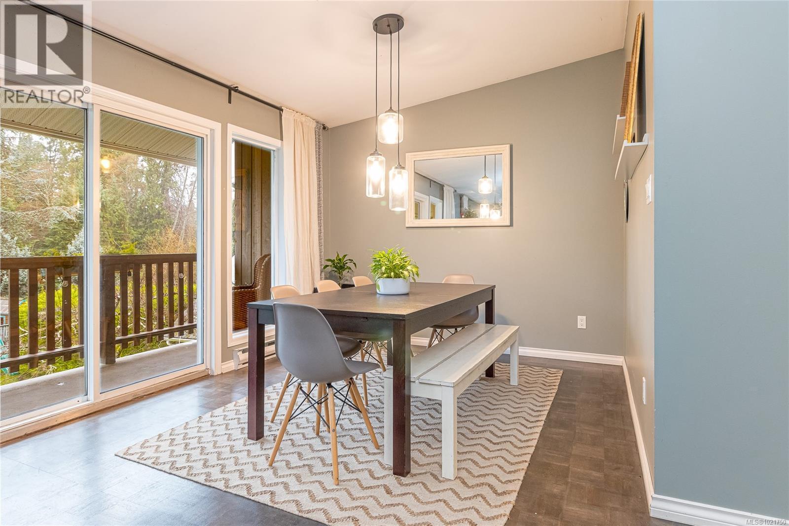 1850 Delanice Way, Nanoose Bay, BC - Indoor Photo Showing Dining Room