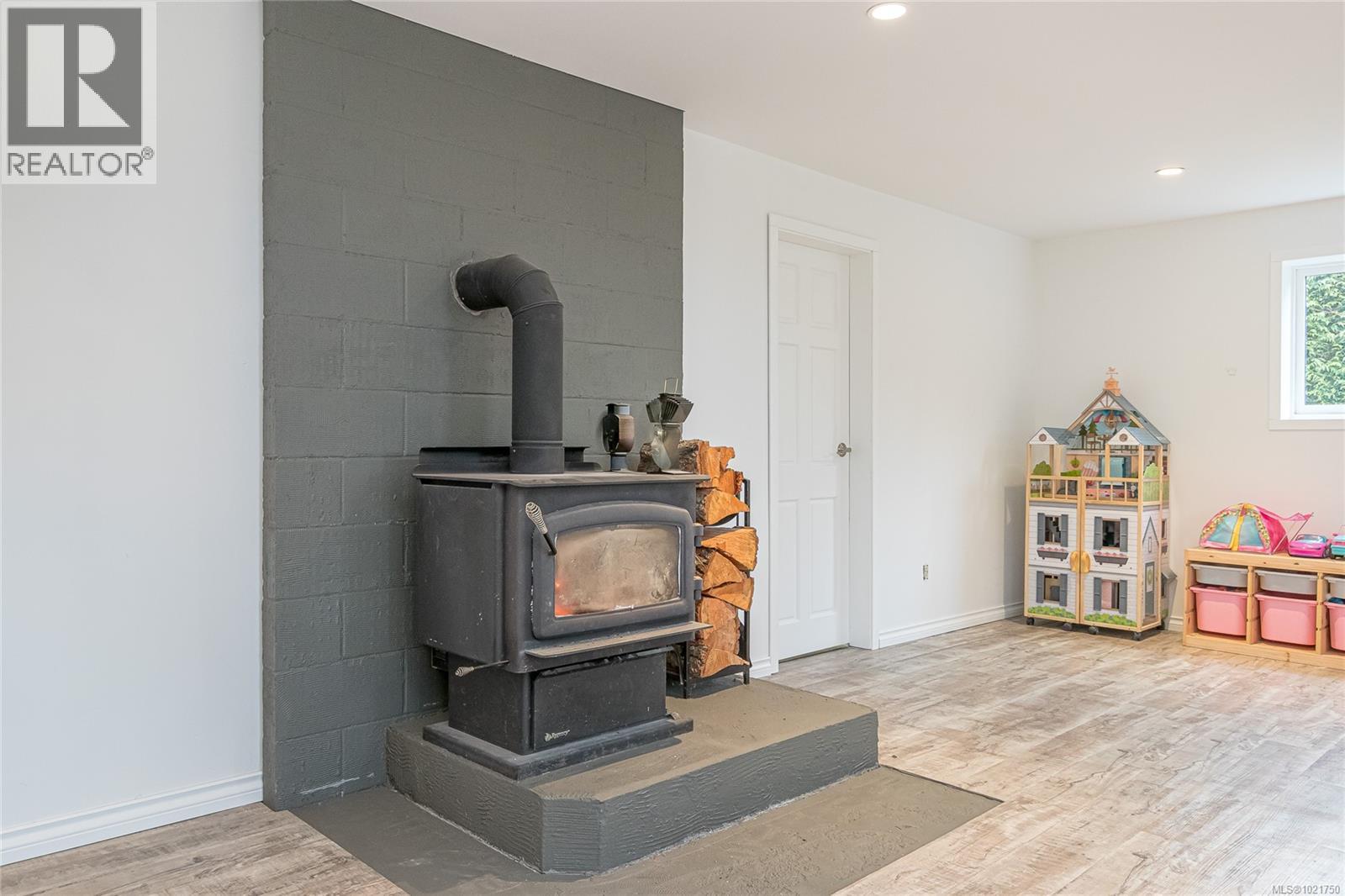 1850 Delanice Way, Nanoose Bay, BC - Indoor