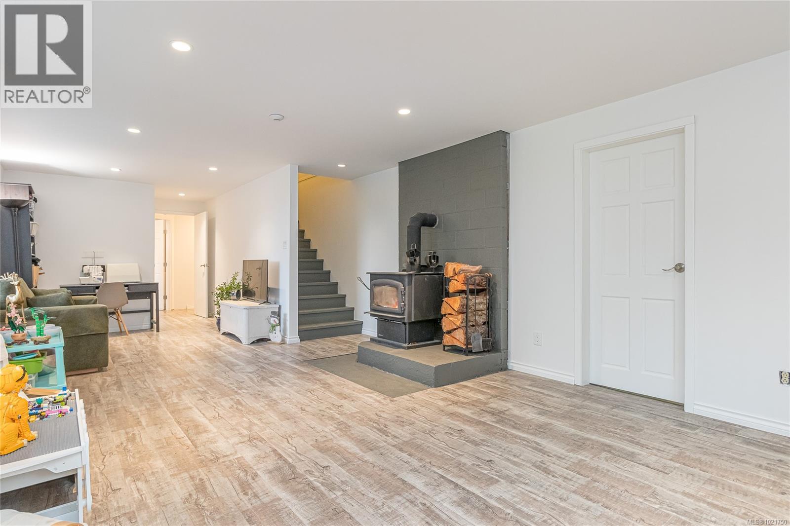 1850 Delanice Way, Nanoose Bay, BC - Indoor