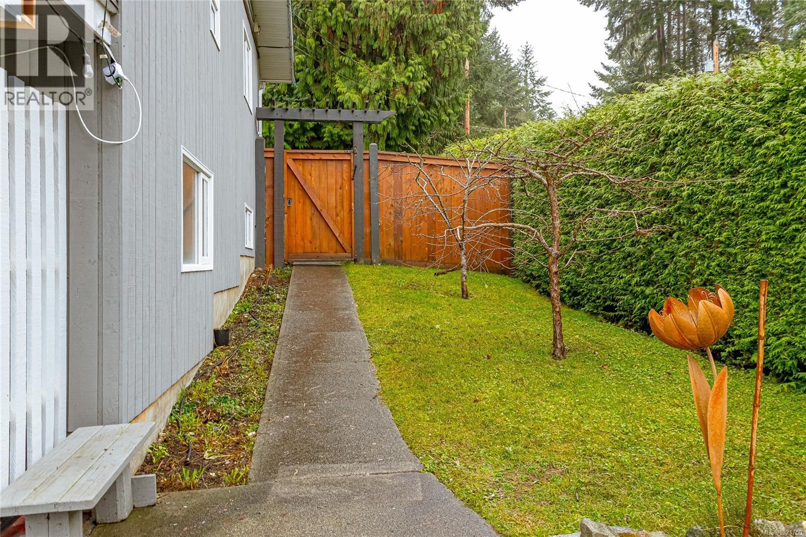 1850 Delanice Way, Nanoose Bay, BC - Outdoor