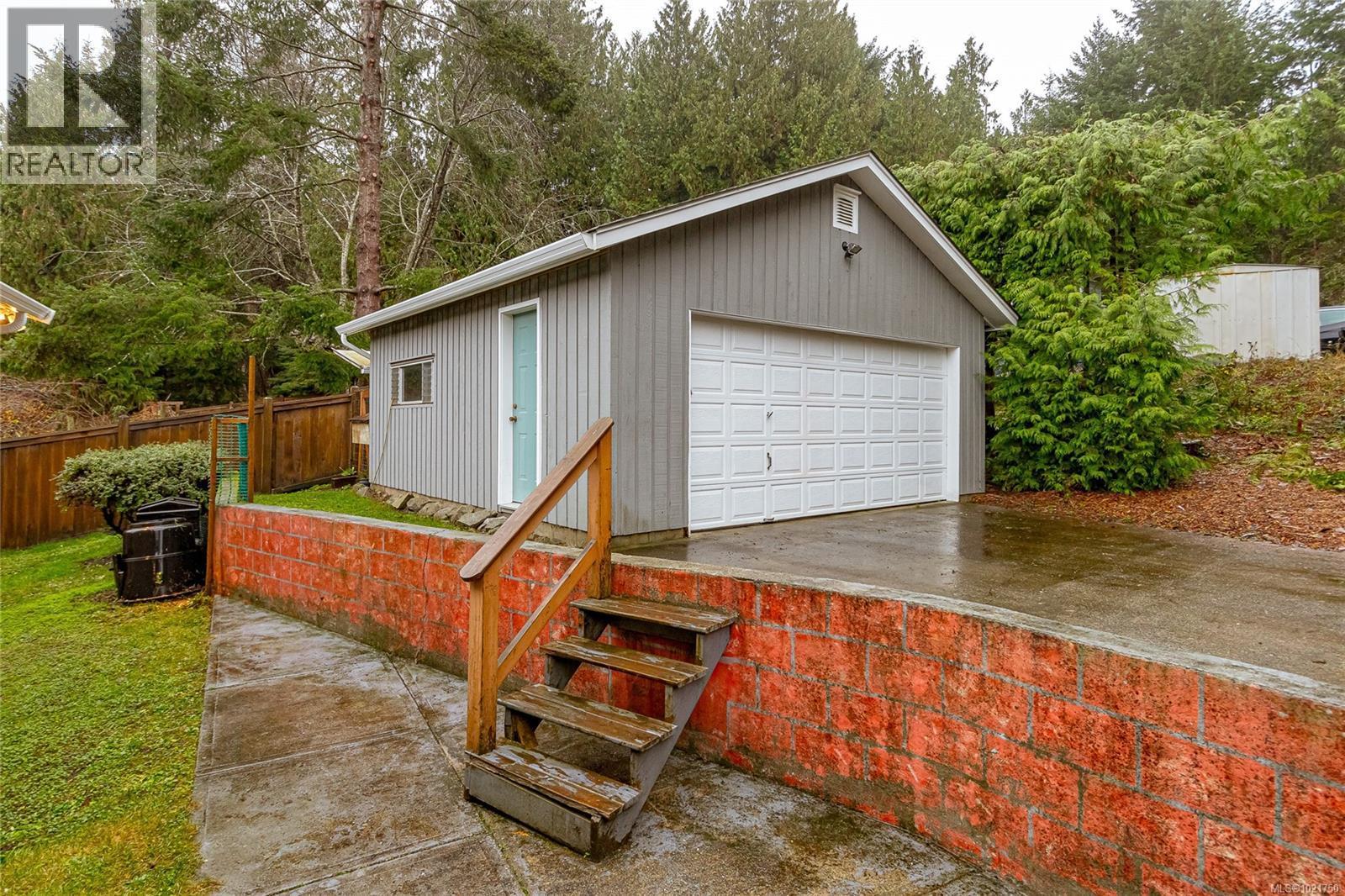 1850 Delanice Way, Nanoose Bay, BC - Outdoor With Exterior
