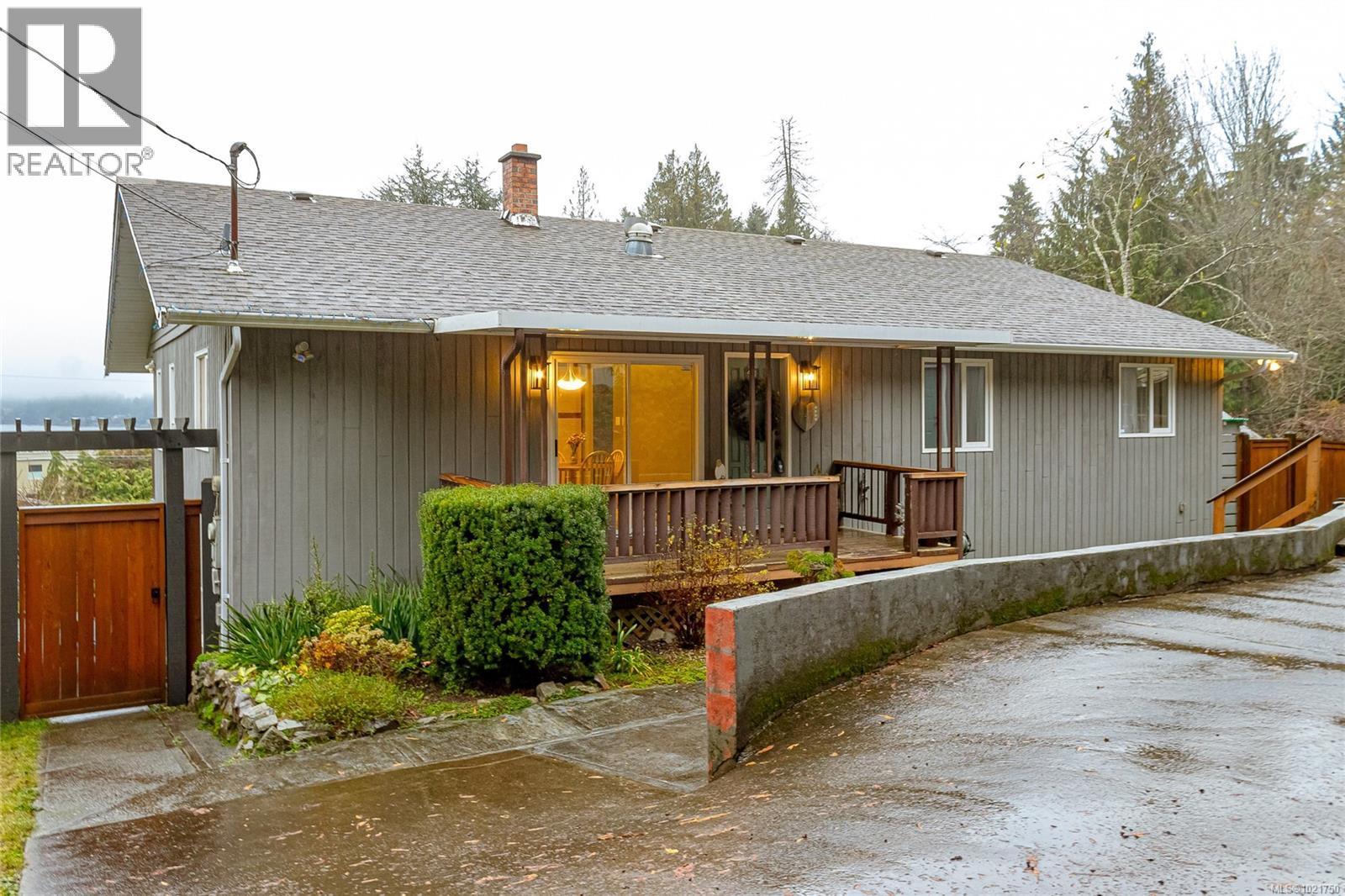 1850 Delanice Way, Nanoose Bay, BC - Outdoor With Deck Patio Veranda