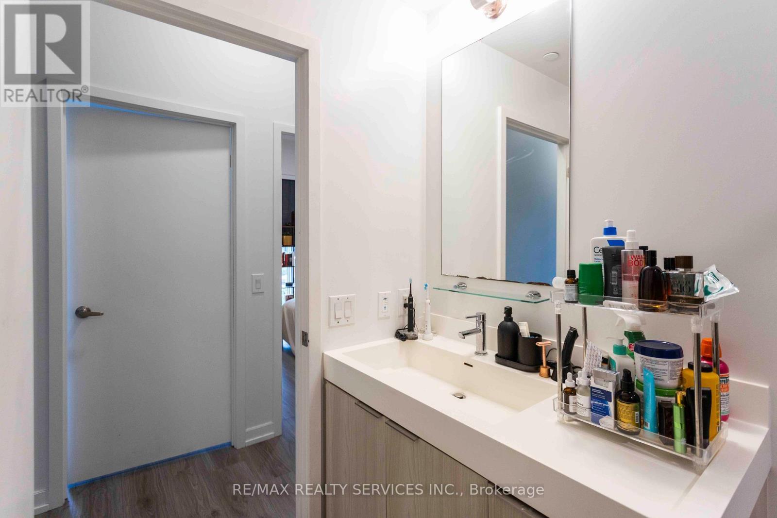 403 - 20 Tubman Avenue, Toronto, ON - Indoor Photo Showing Bathroom