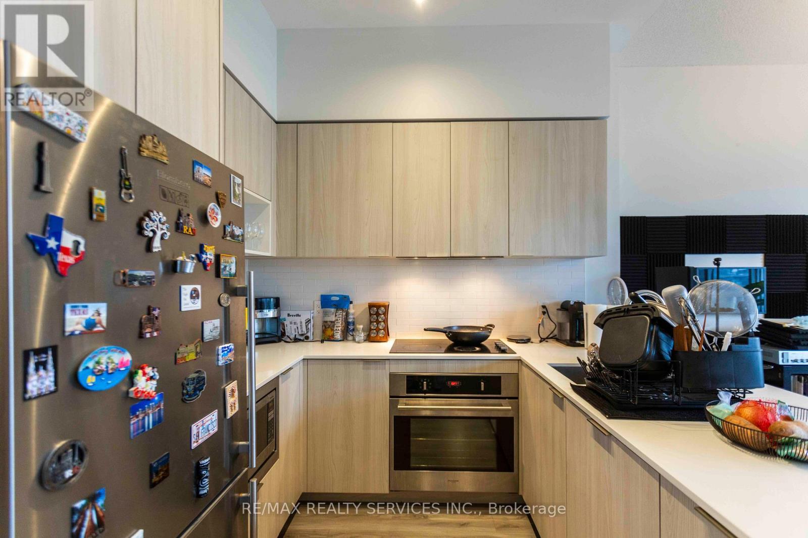 403 - 20 Tubman Avenue, Toronto, ON - Indoor Photo Showing Kitchen