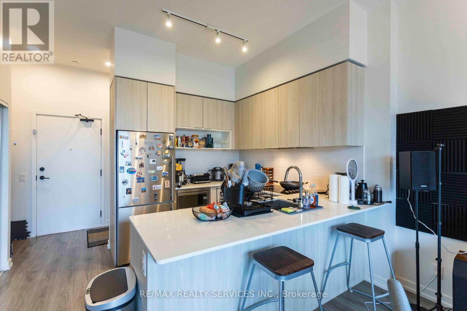 403 - 20 Tubman Avenue, Toronto, ON - Indoor Photo Showing Kitchen