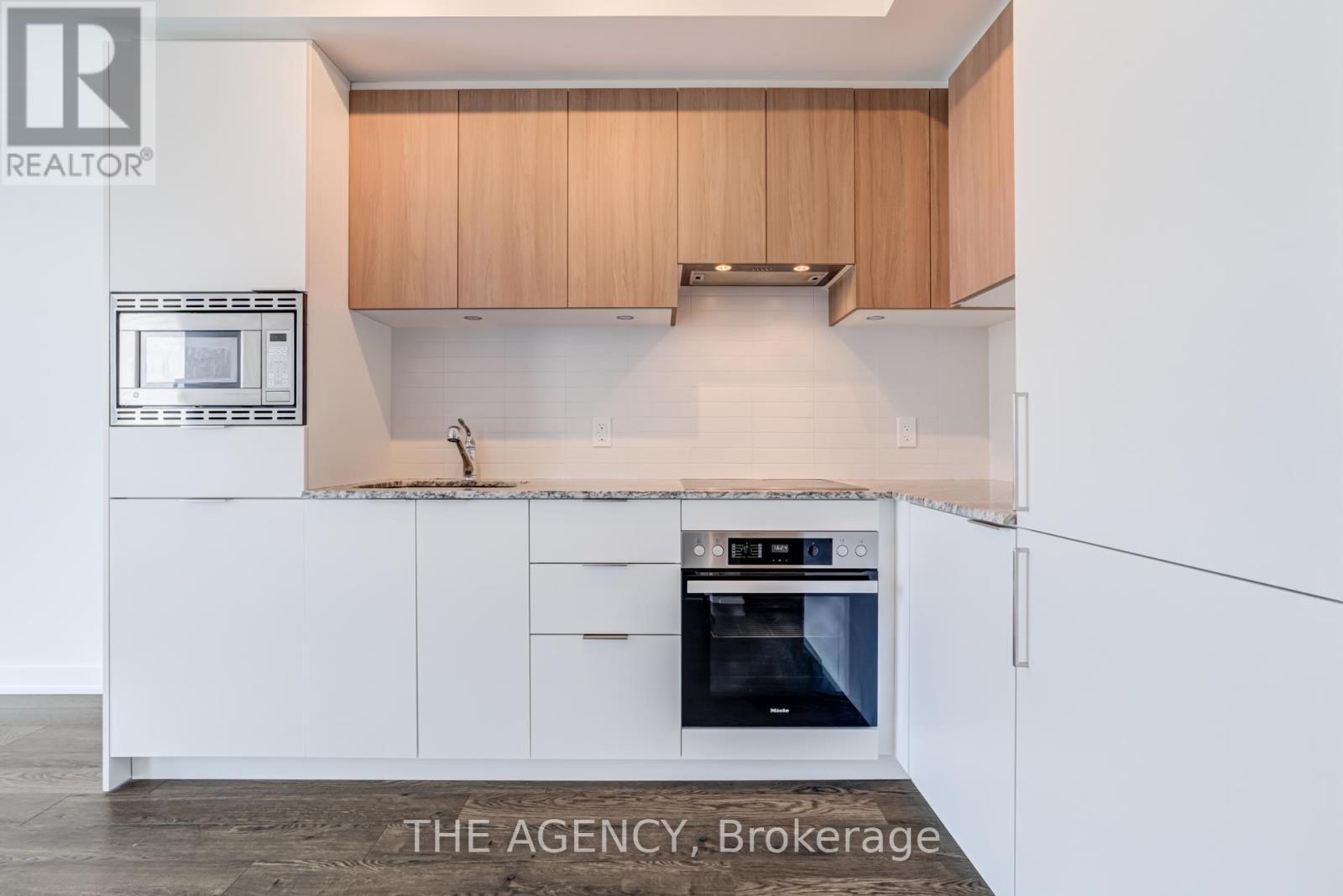 2603 - 50 O'Neil Road, Toronto, ON - Indoor Photo Showing Kitchen