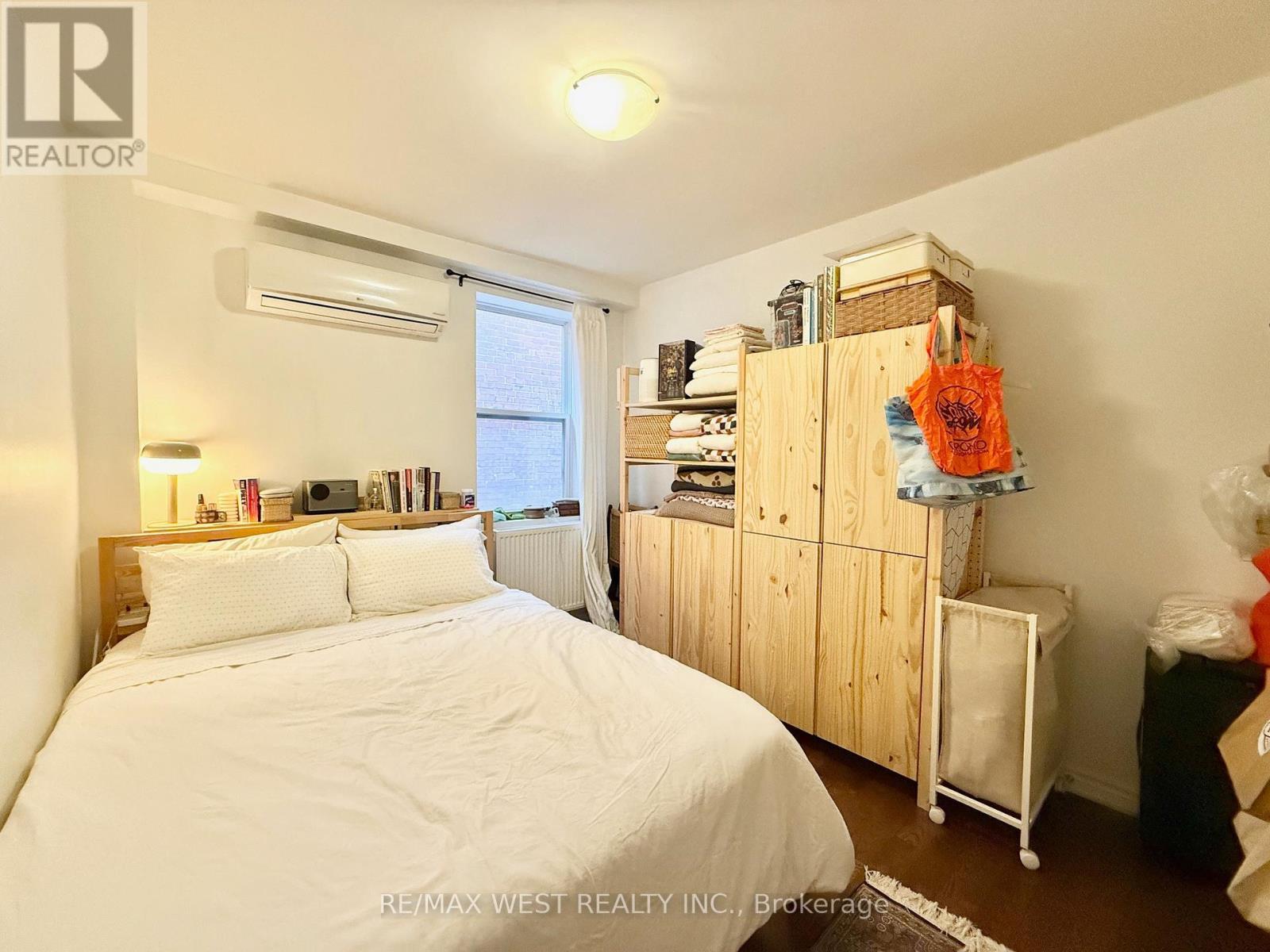 D - 132 Avenue Road, Toronto, ON