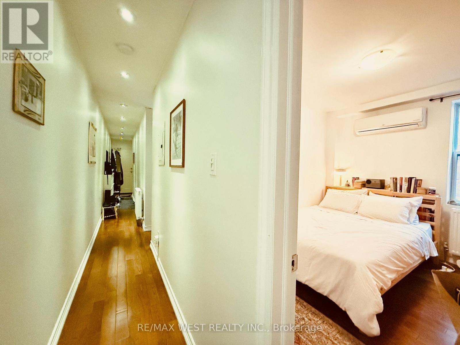 D - 132 Avenue Road, Toronto, ON