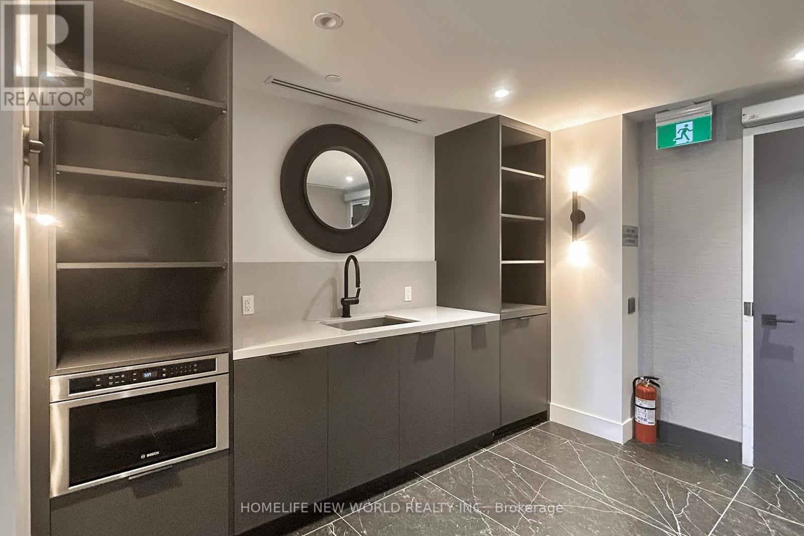 1004 - 308 Jarvis Street, Toronto, ON - Indoor