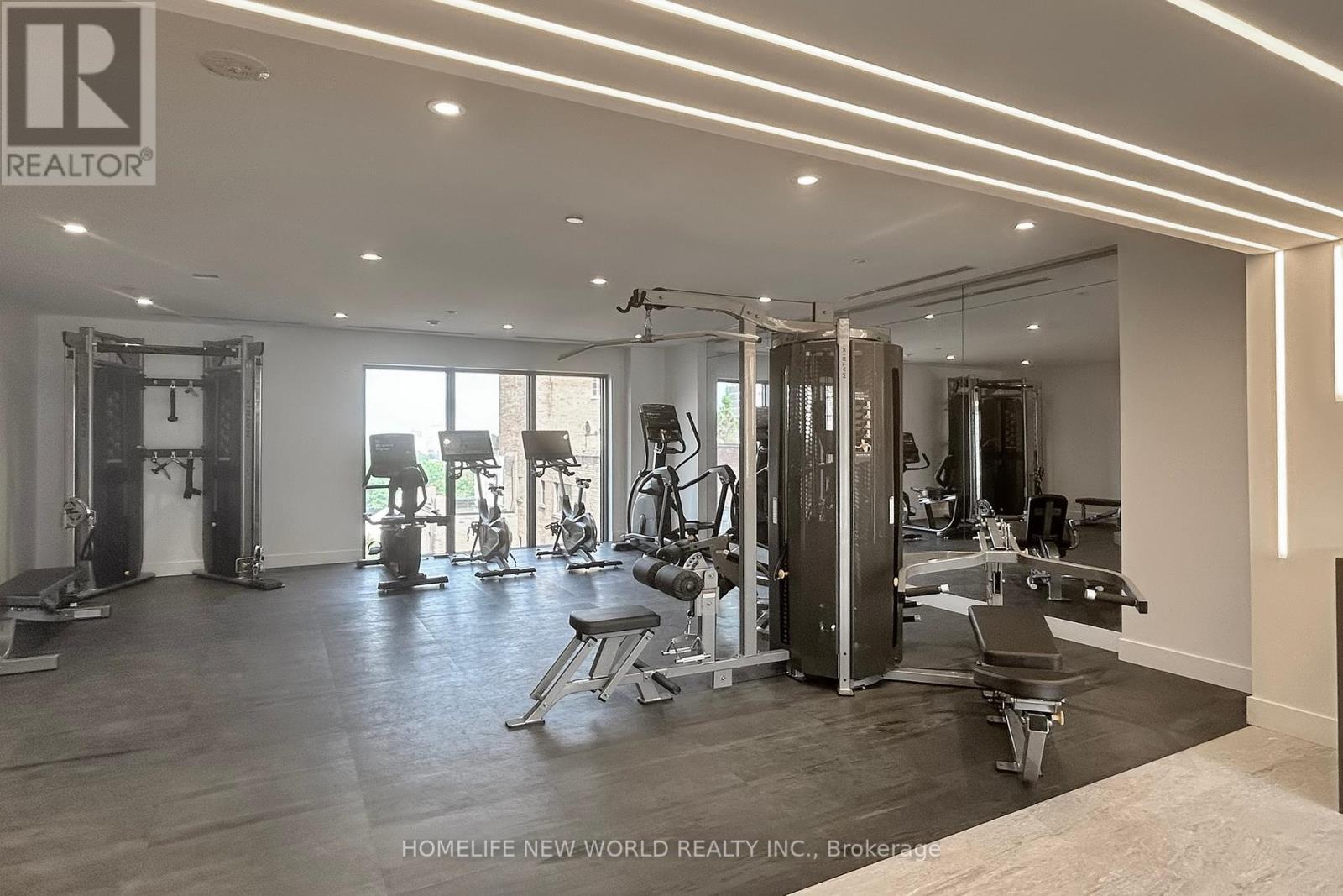 1004 - 308 Jarvis Street, Toronto, ON - Indoor Photo Showing Gym Room