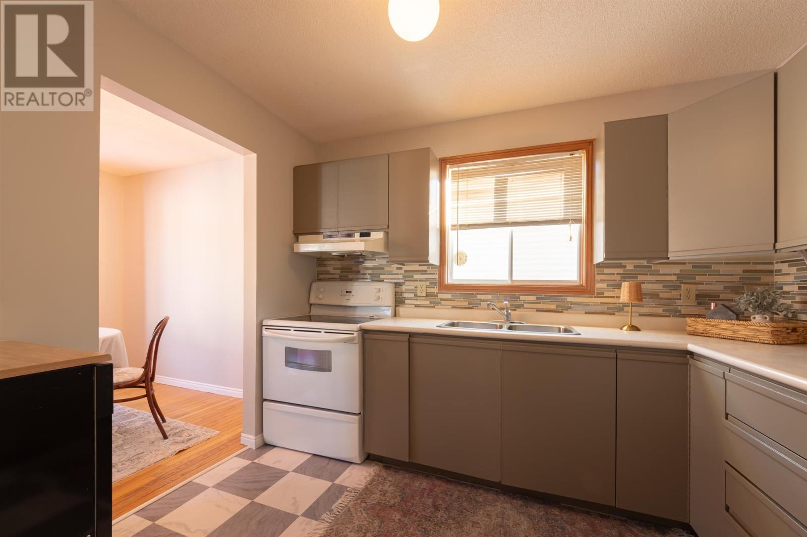 61 Muriel Dr, Sault Ste. Marie, ON - Indoor Photo Showing Kitchen With Double Sink