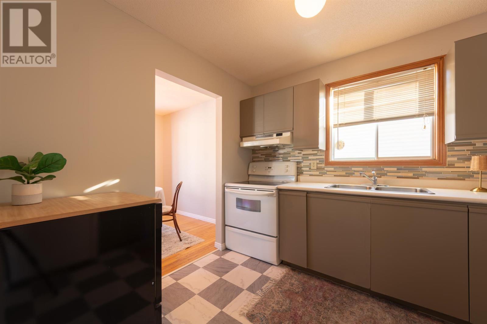 61 Muriel Dr, Sault Ste. Marie, ON - Indoor Photo Showing Kitchen With Double Sink