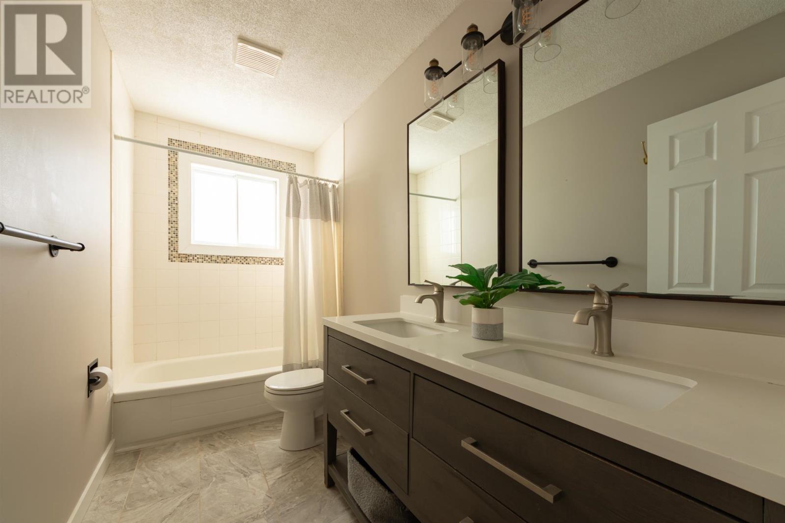 61 Muriel Dr, Sault Ste. Marie, ON - Indoor Photo Showing Bathroom