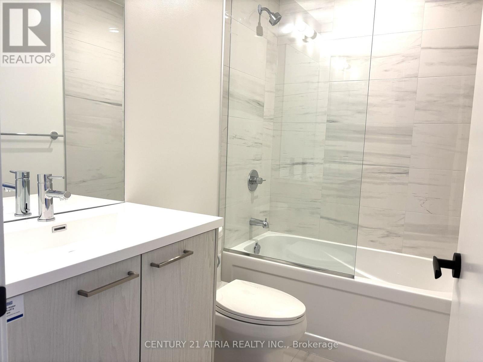 4209 - 28 Interchange Way, Vaughan, ON - Indoor Photo Showing Bathroom