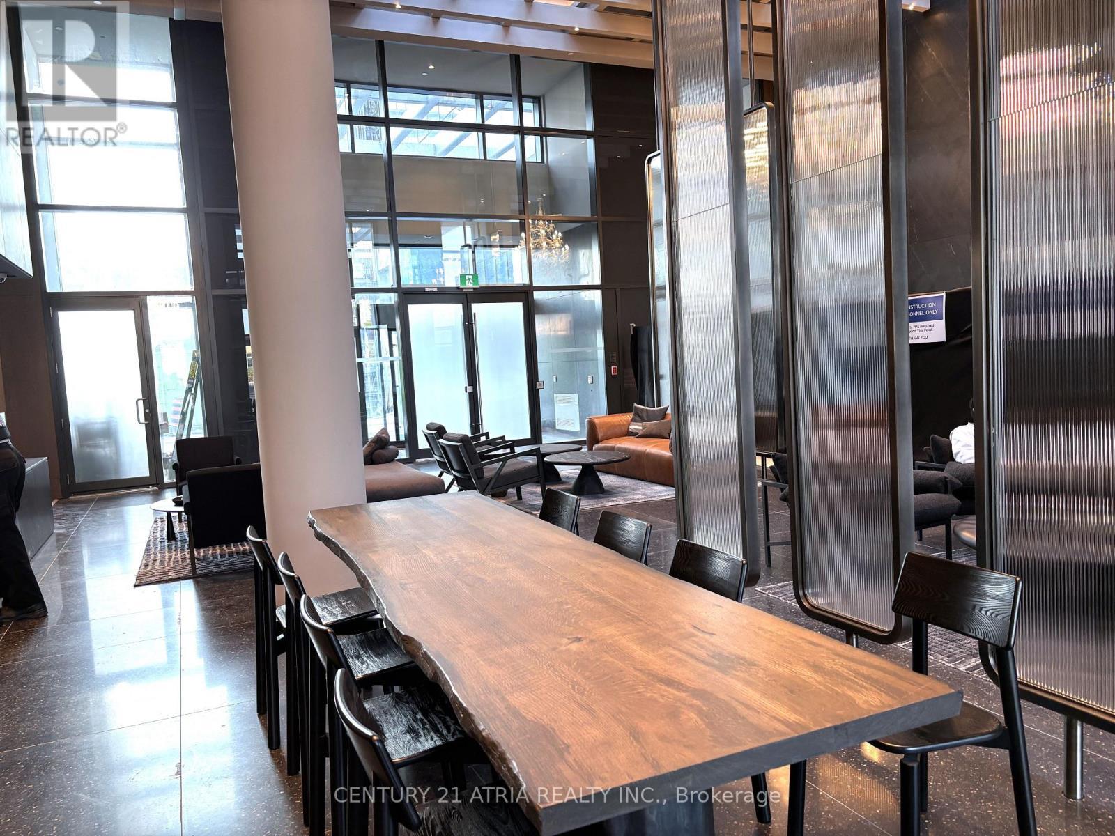 4209 - 28 Interchange Way, Vaughan, ON - Indoor Photo Showing Dining Room