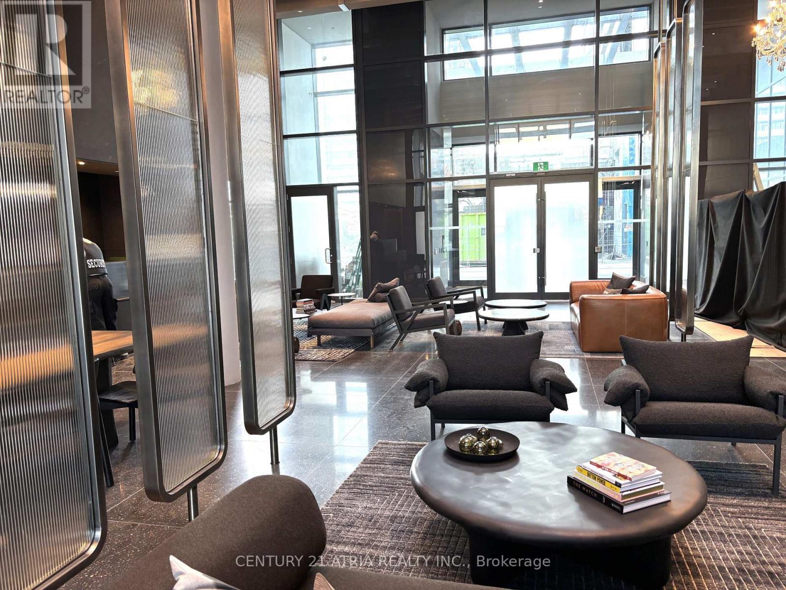 4209 - 28 Interchange Way, Vaughan, ON - Indoor